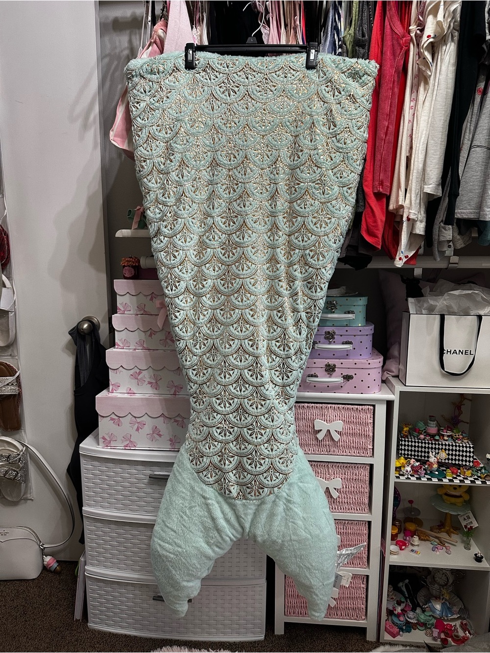 Bella Lux Mermaid Tail Blanket